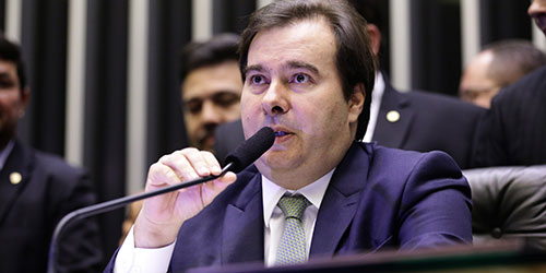  Rodrigo Maia cria comissão para analisar reforma da Previdência dos militares